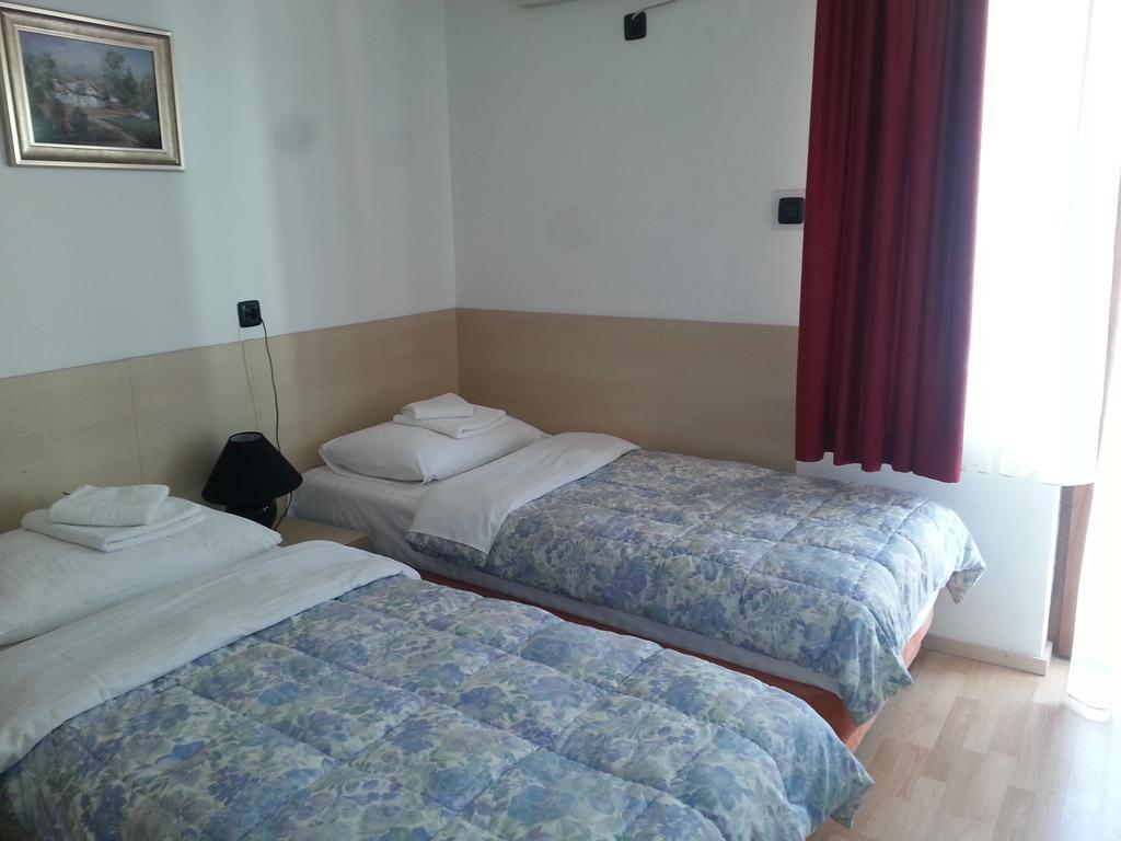Hotel Viv تريبينيي المظهر الخارجي الصورة